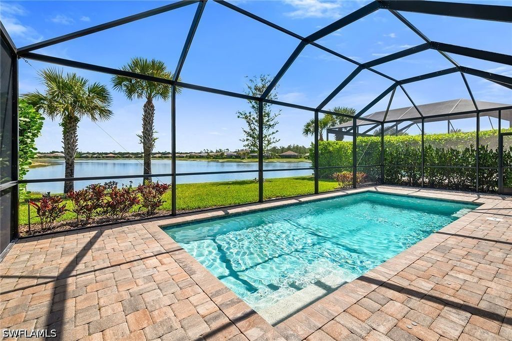 6787 Pennyroyal Dr, Naples