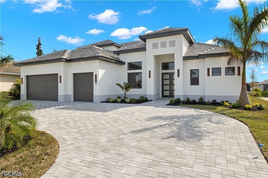 1422 Mohawk Pkwy, CAPE CORAL