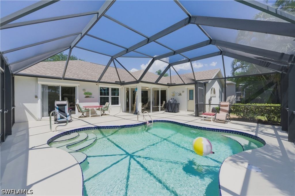 20721 Country Walk Way, ESTERO