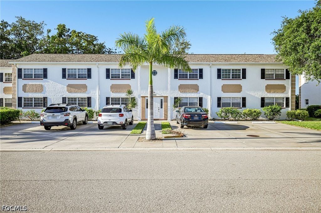 1514 Edgewater Cir 3a, Fort Myers
