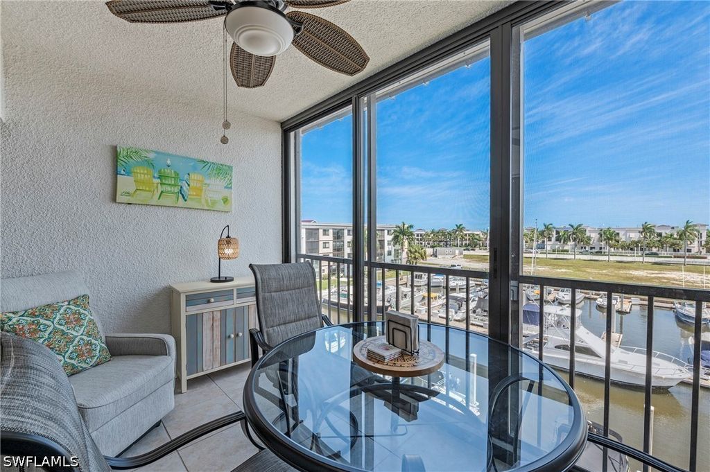 803 River Point Dr 306b, Naples