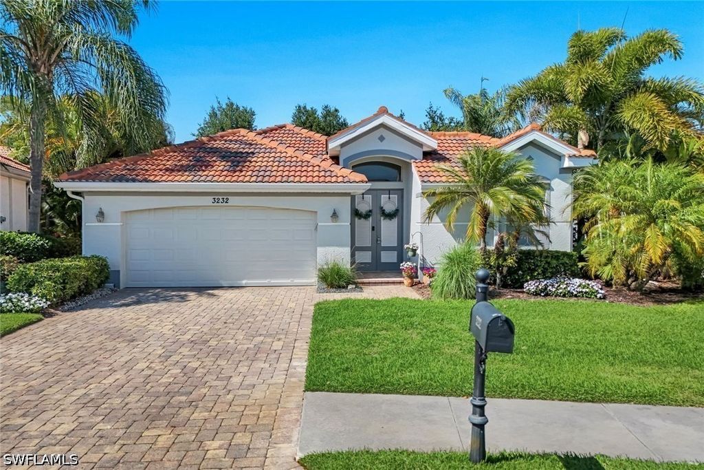 3232 Sundance Cir, Naples
