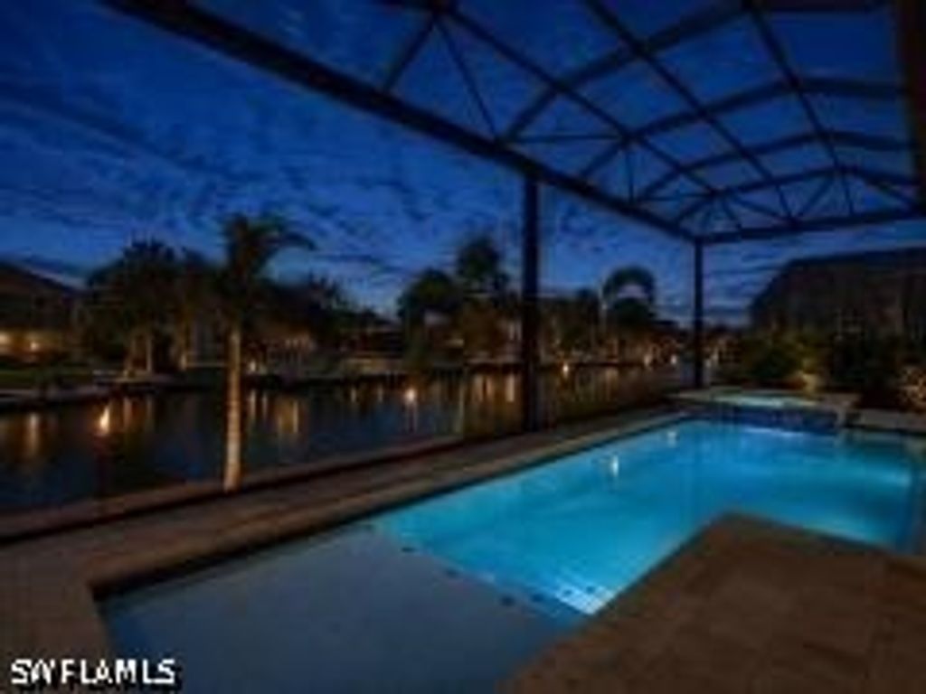 1065 Cottonwood Ct, Marco Island