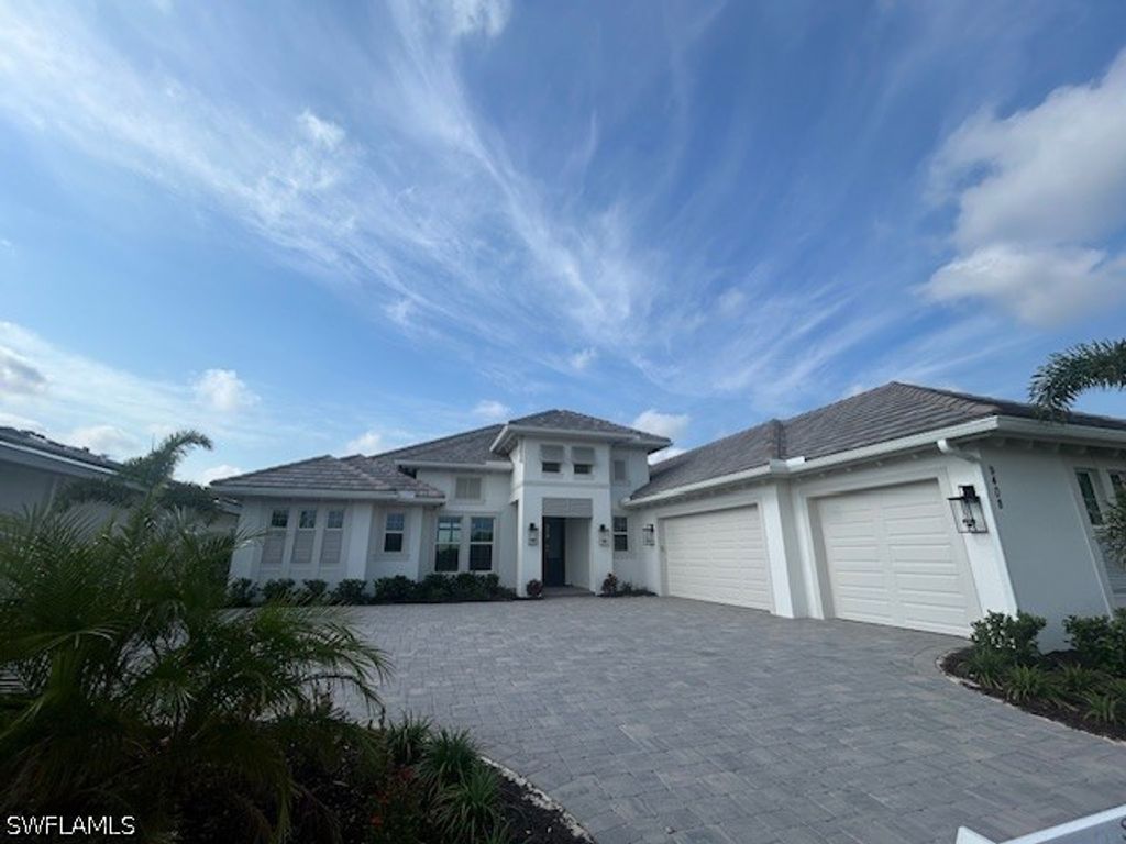 9408 Loquat Ln, Naples