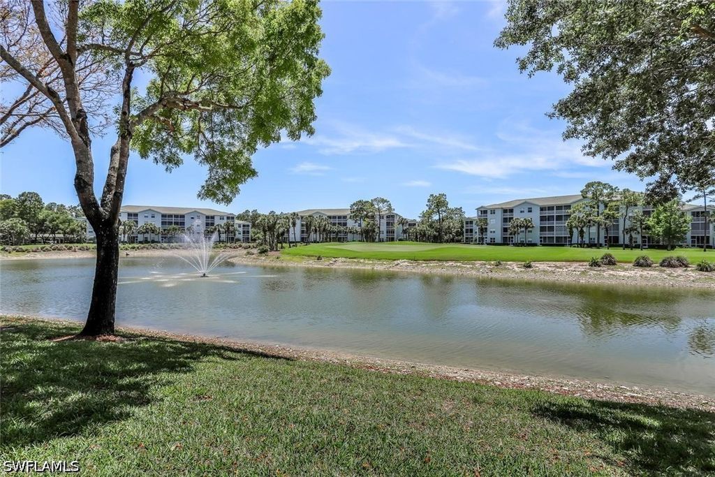 3996 Bishopwood Ct E 103, Naples