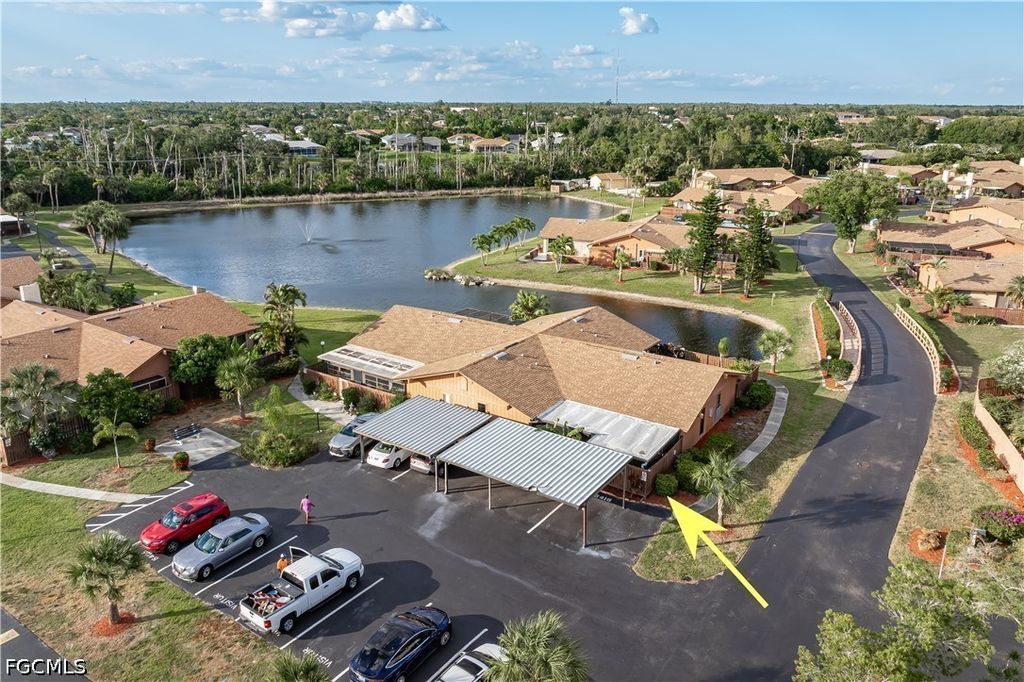 6414 Royal Woods Dr, Fort Myers
