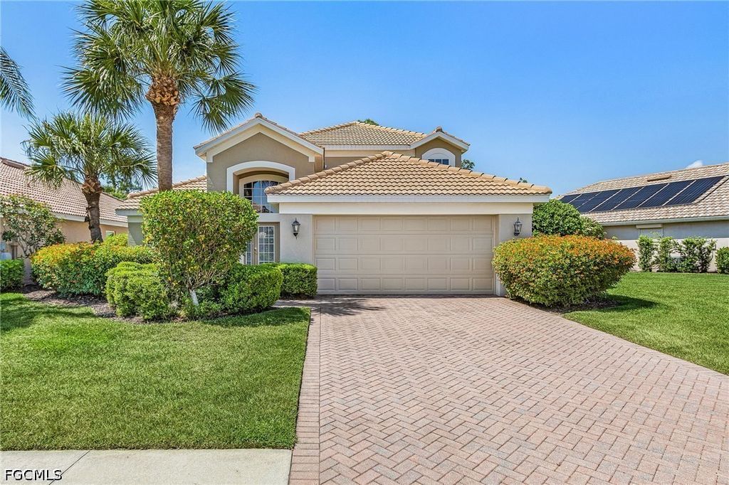 9044 Shadow Glen Way, Fort Myers