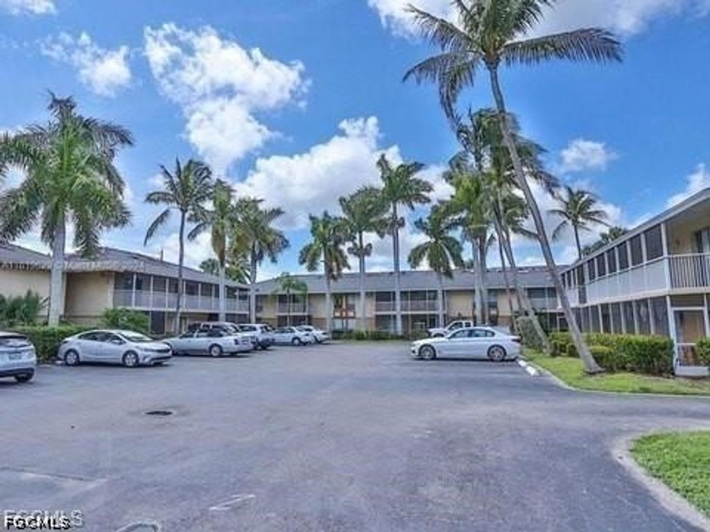 1849 Maravilla Ave C2, FORT MYERS