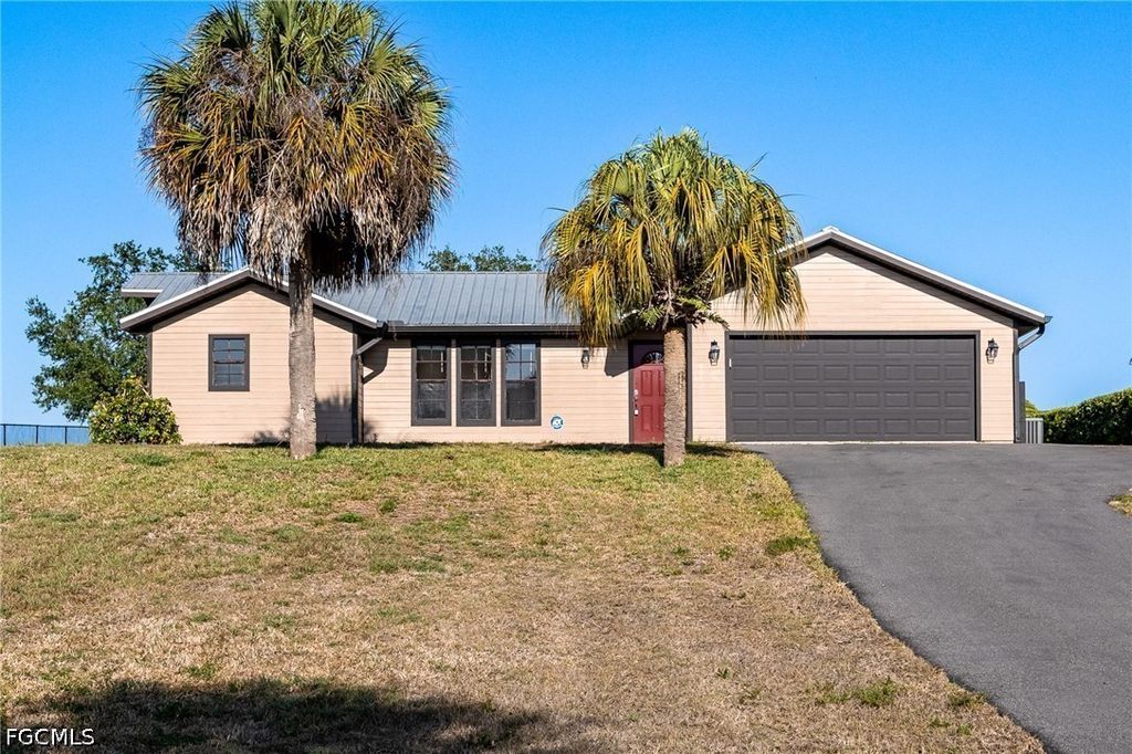 550 Caloosa Estates Dr, LABELLE
