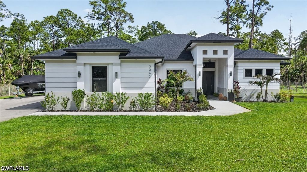 3263 40th Ave Se, Naples
