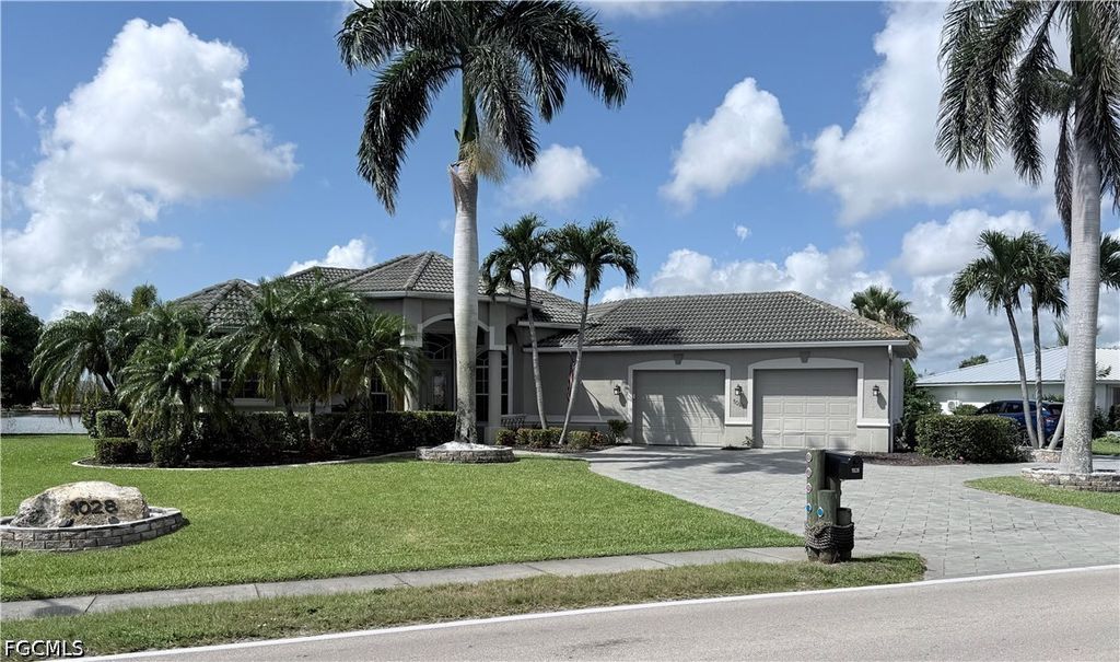 1028 Hancock Bridge Pkwy, CAPE CORAL