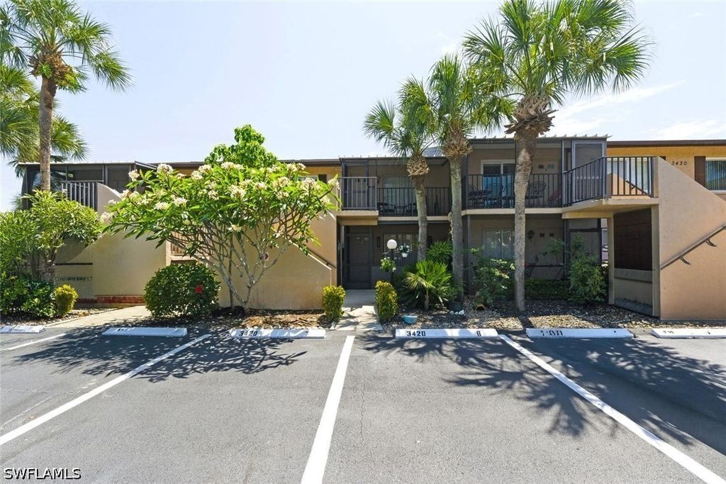 3420 Frosty Way 4910, Naples