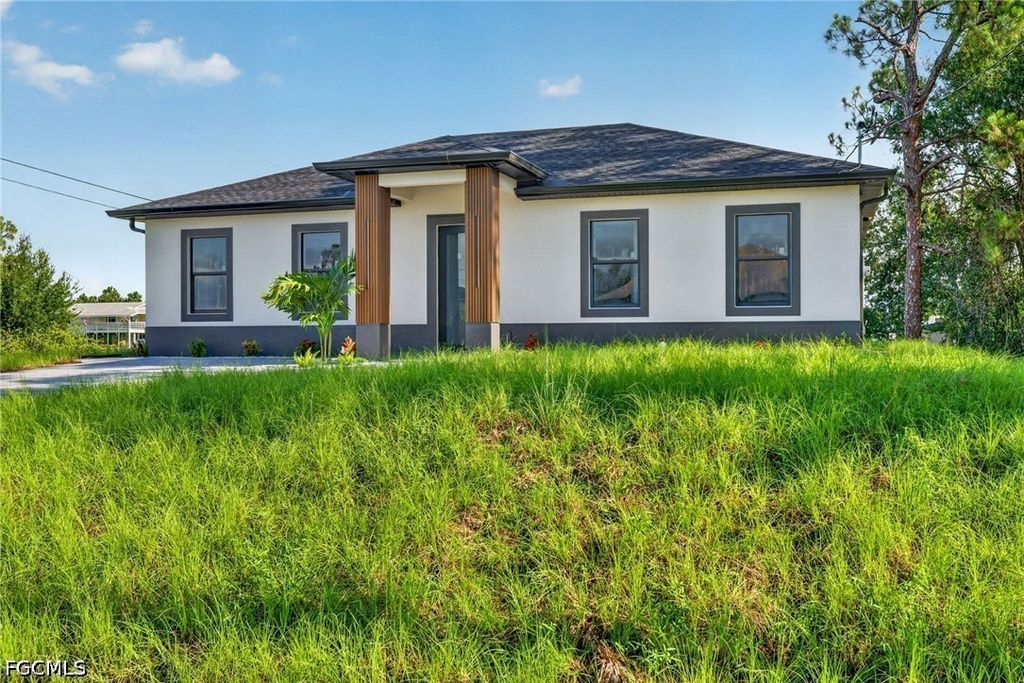 4018 10th St Sw, LEHIGH ACRES