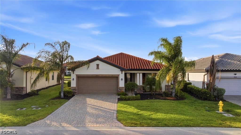 11872 Arbor Trace Dr, Fort Myers