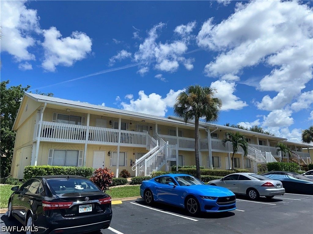 4605 Bayshore Dr G2, Naples