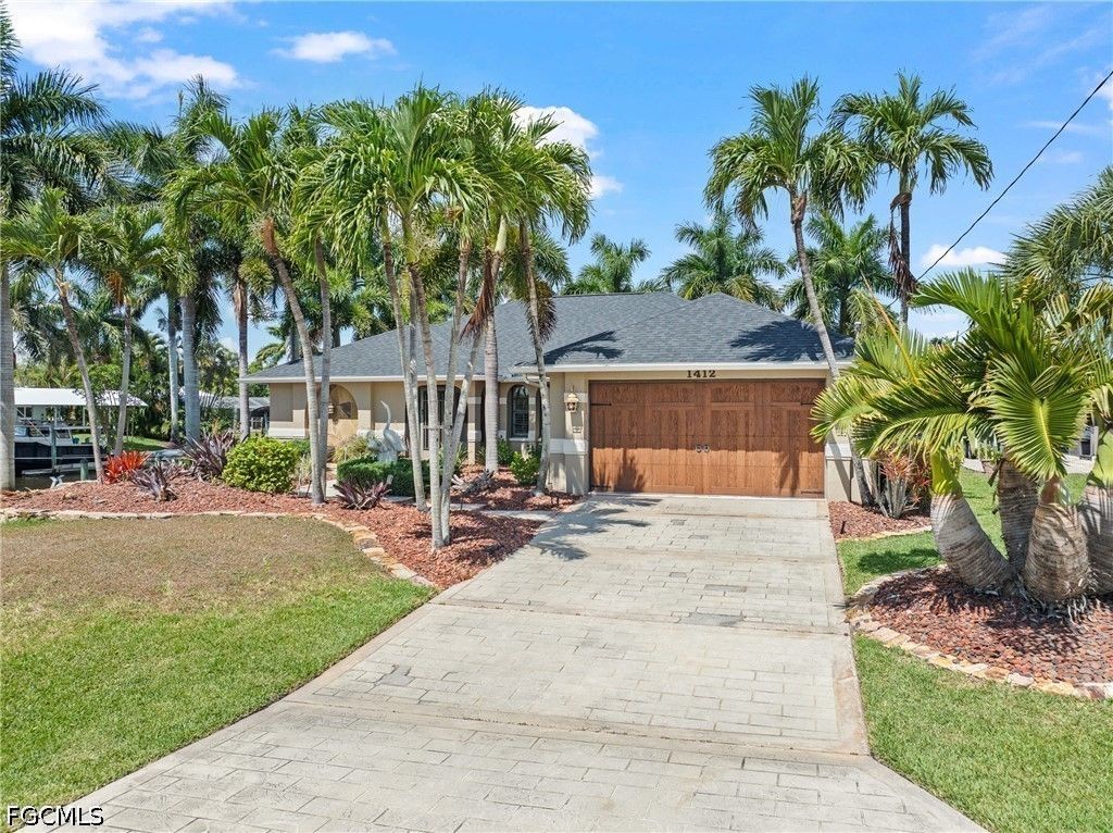 1412 Windsor Ct, Cape Coral