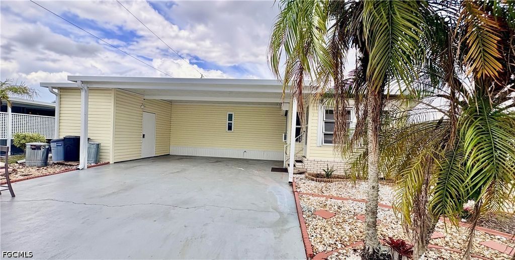3134 Linwood Dr, North Fort Myers