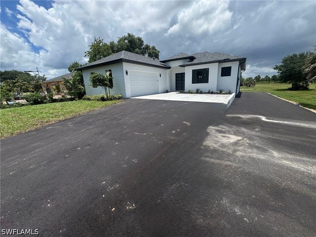 2675 35th Ave Ne, Naples
