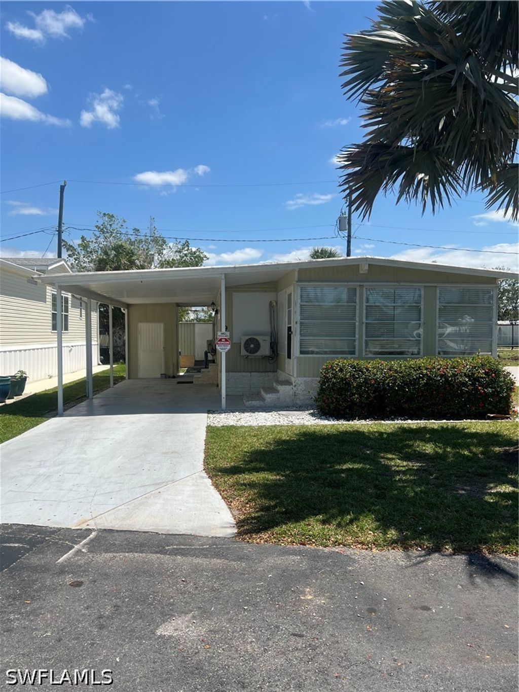 777 Walkerbilt Rd 9, Naples