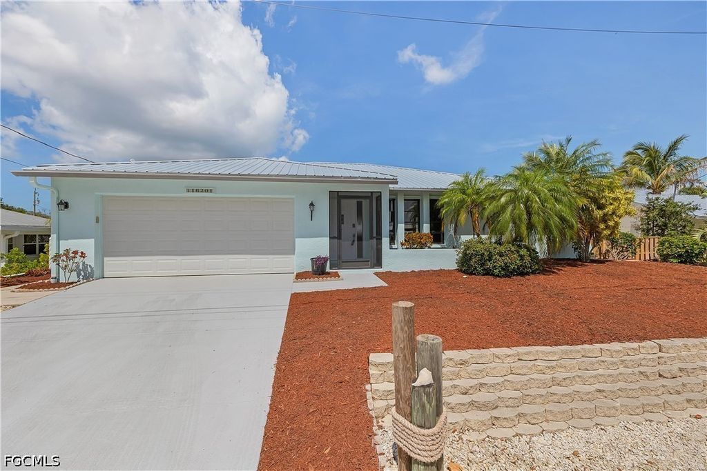 16201 Porto Bello St, Bokeelia