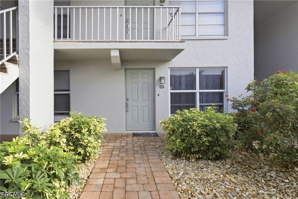 3371 N Key Dr 105, NORTH FORT MYERS