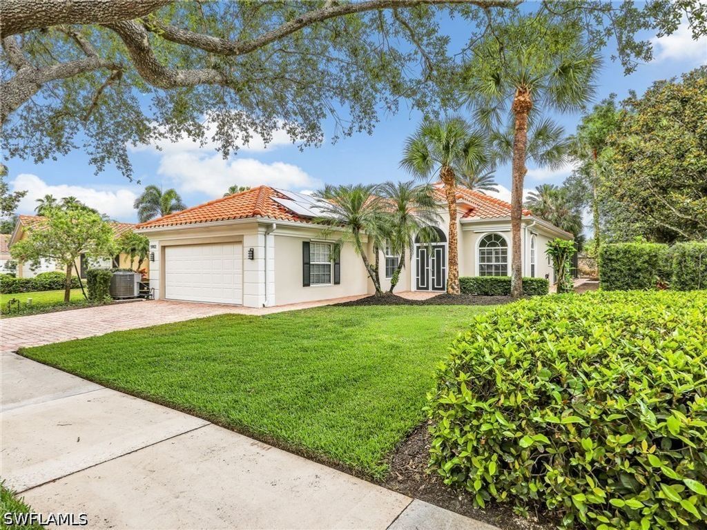 5902 Bermuda Ln, Naples