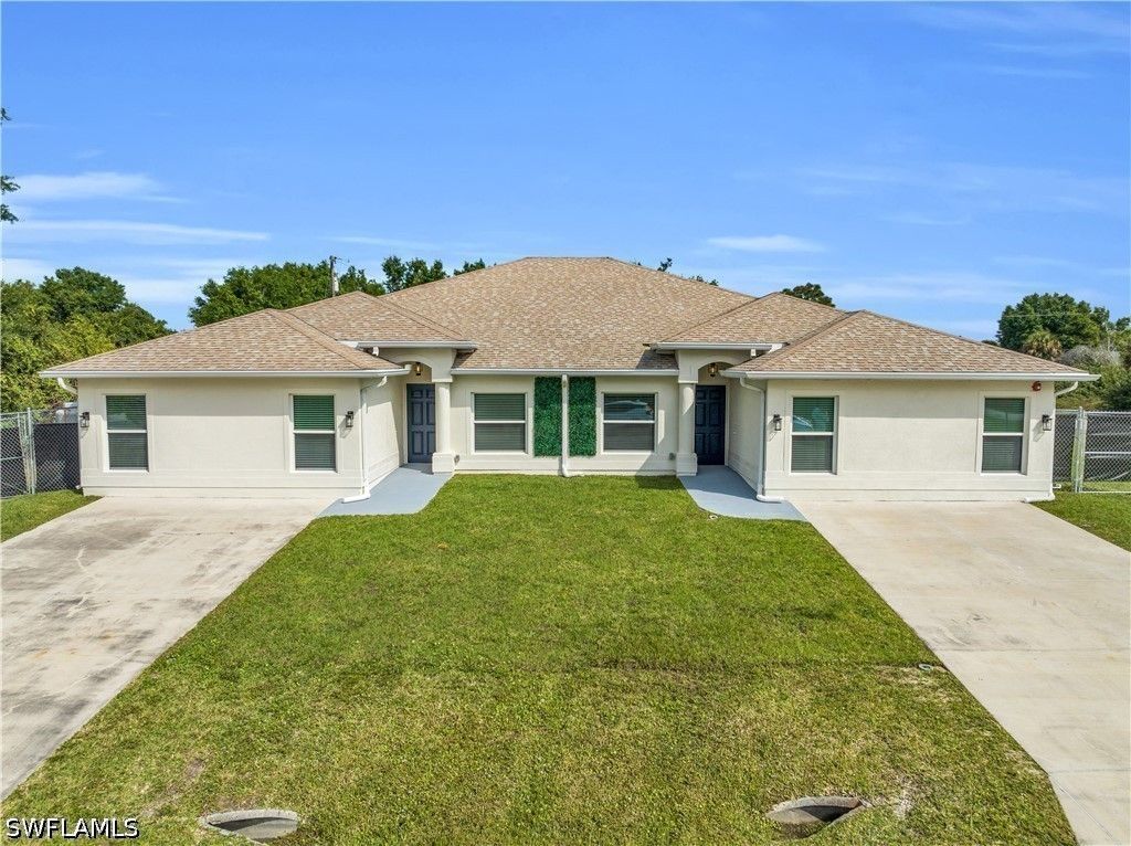 3802 La Rue St, FORT MYERS
