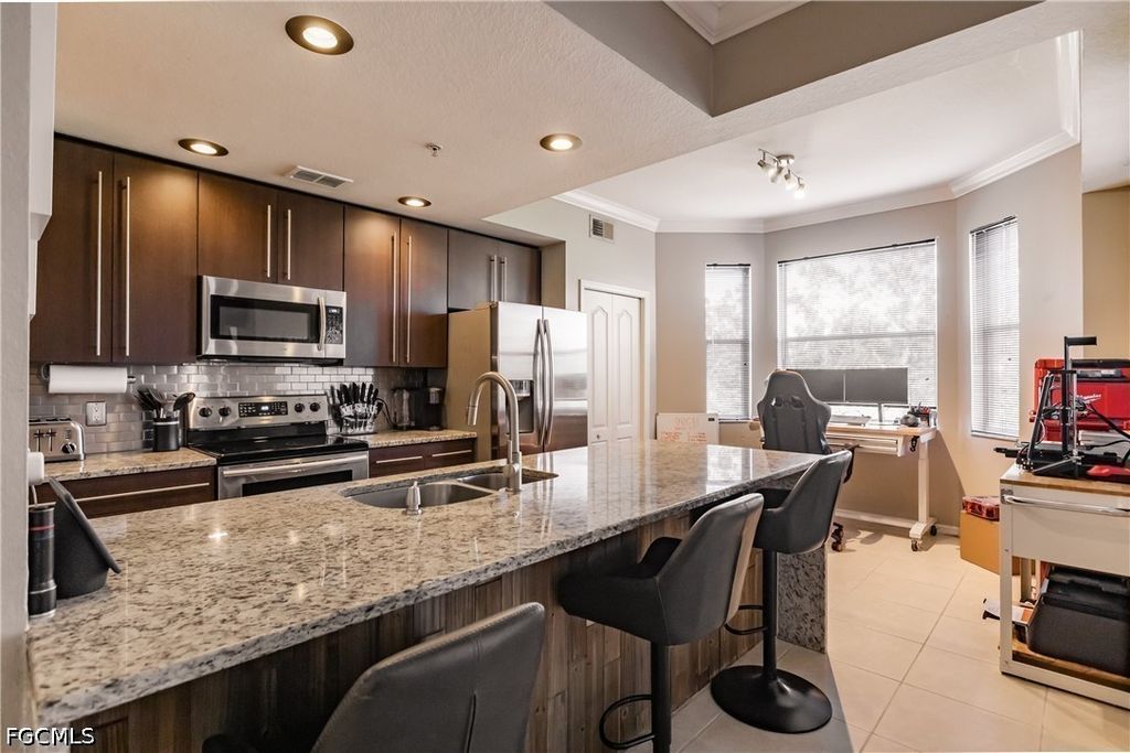 8331 Whiskey Preserve Cir 438, FORT MYERS