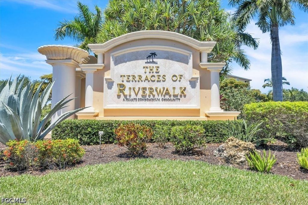 8261 Pathfinder Loop 715, Fort Myers