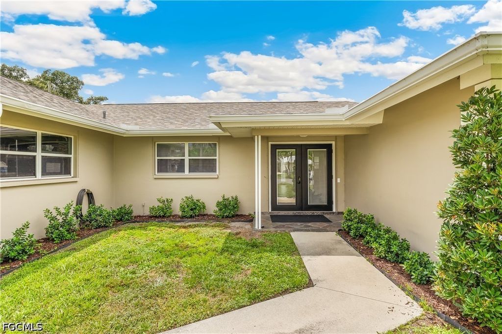 5654 Natoma Dr, Fort Myers