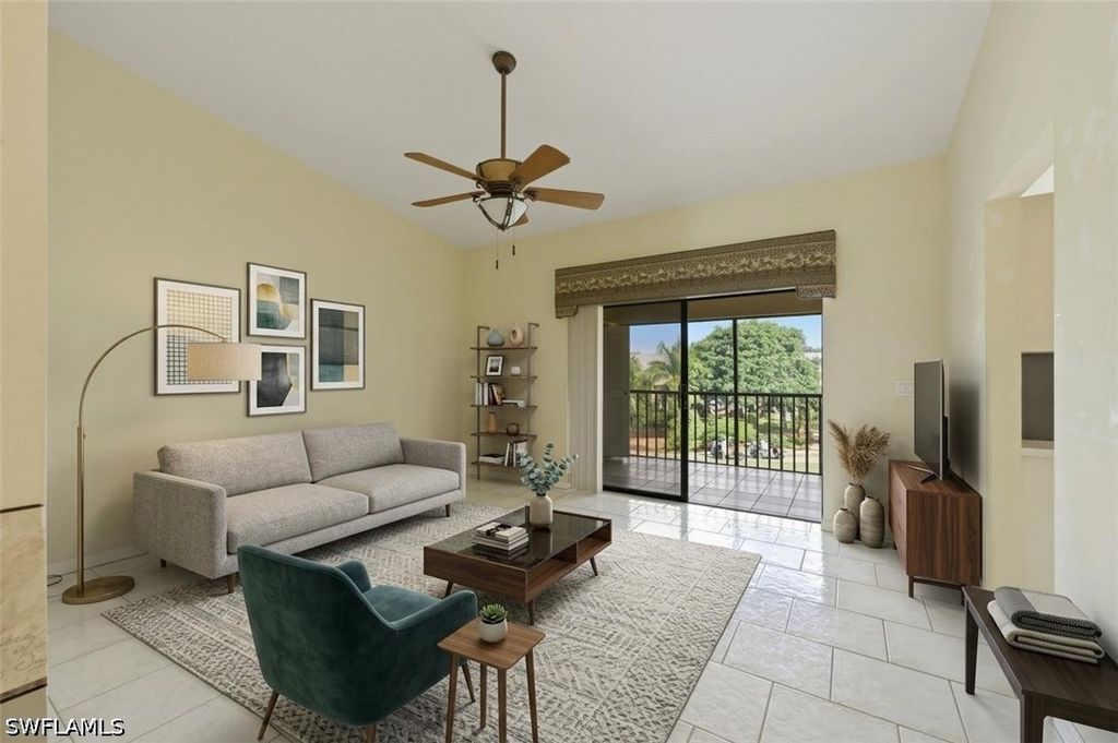 7380 Saint Ives Way 1305, Naples