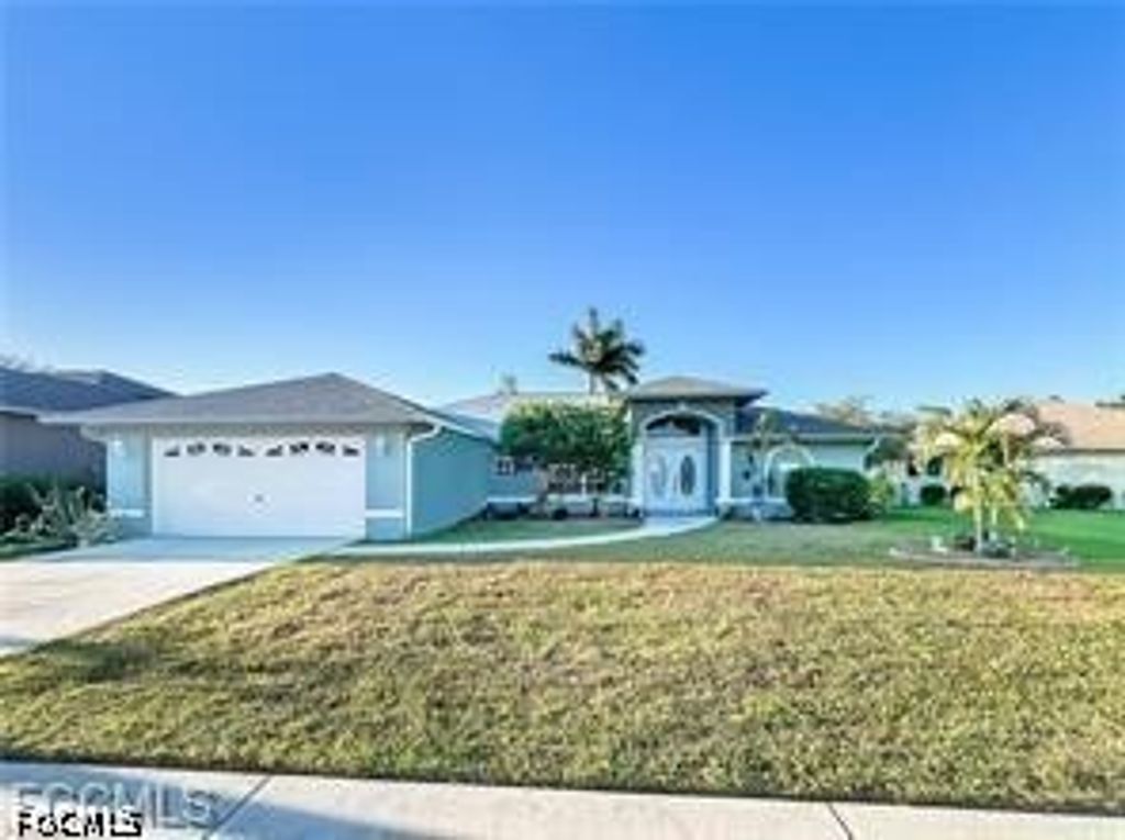 7631 Woodland Bend Cir, FORT MYERS