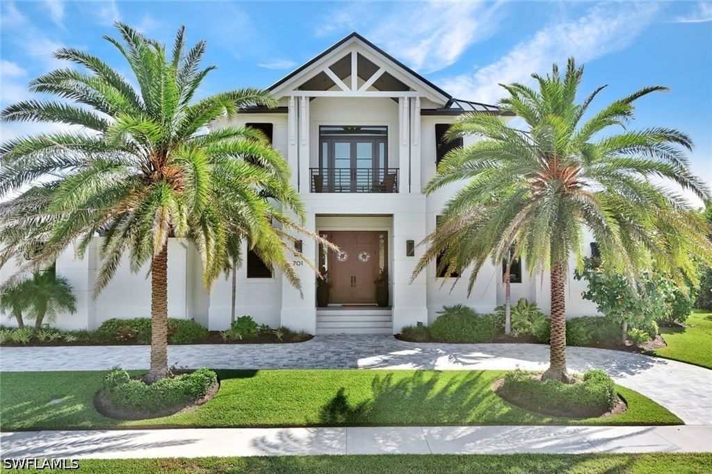 701 Plantation Ct, Marco Island