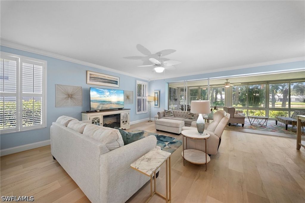 760 Waterford Dr #101, Naples