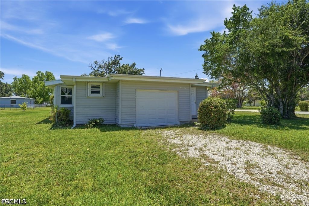 503 Myrtle St, PUNTA GORDA