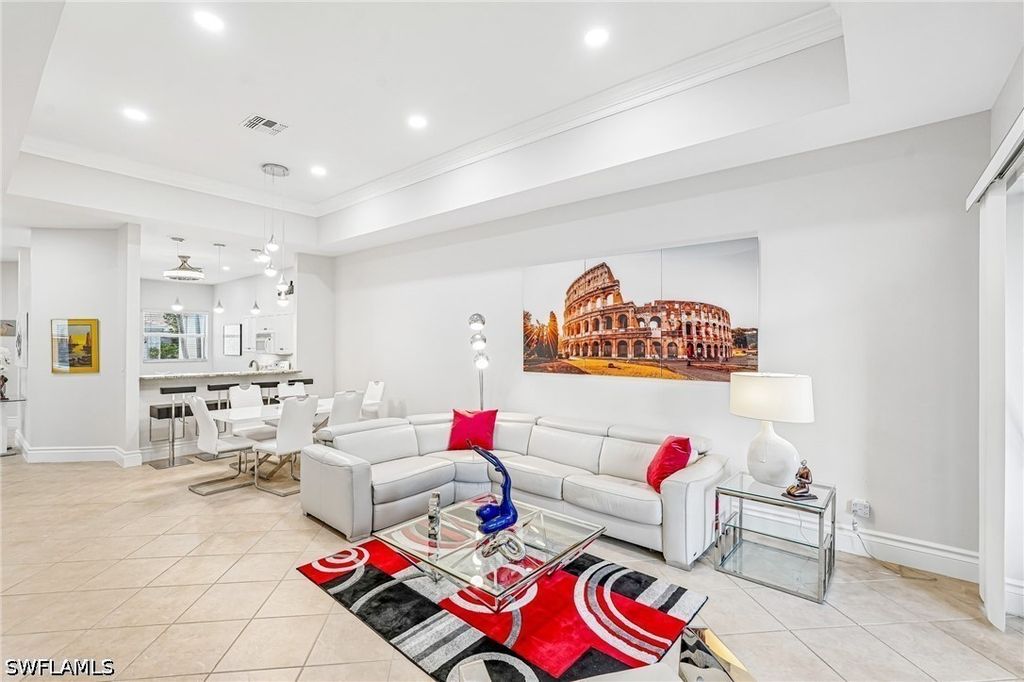 7859 Sanctuary Cir 2, Naples