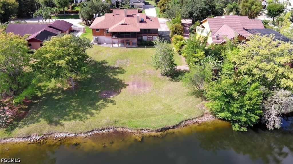 7226 Hendry Creek Dr, FORT MYERS