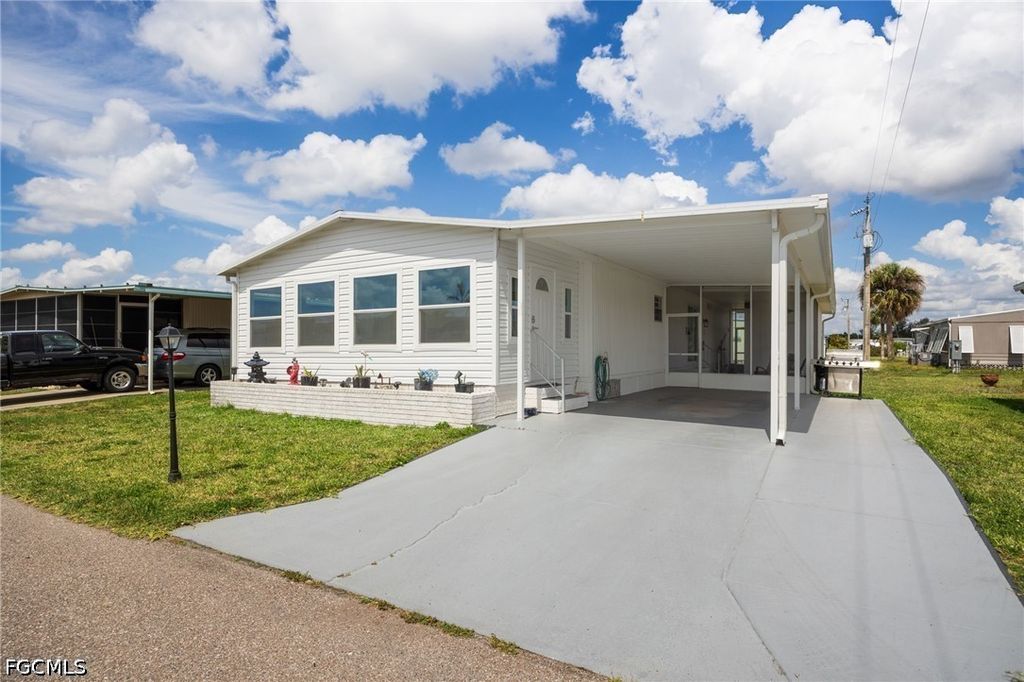 14704 Patrick Henry Rd, North Fort Myers