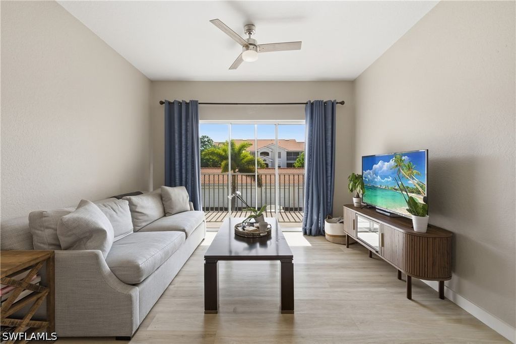 4625 Saint Croix Ln 1126, Naples