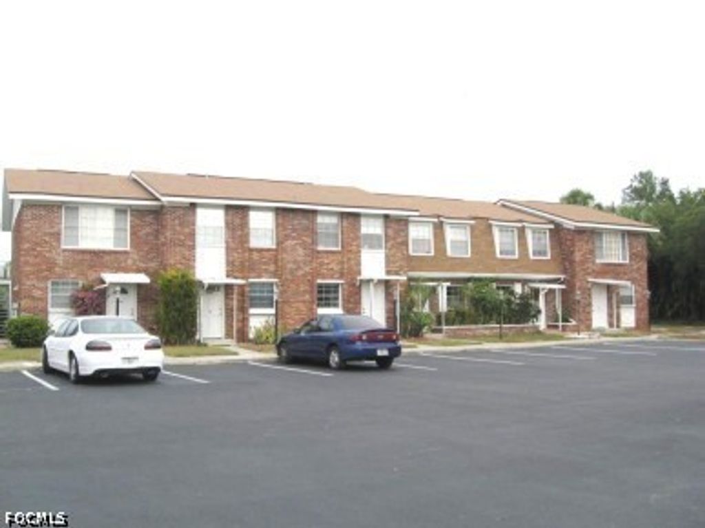 864 Courtington Ln 1, FORT MYERS