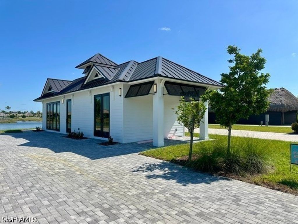 5573 Laguna Caribe Cir, FORT MYERS