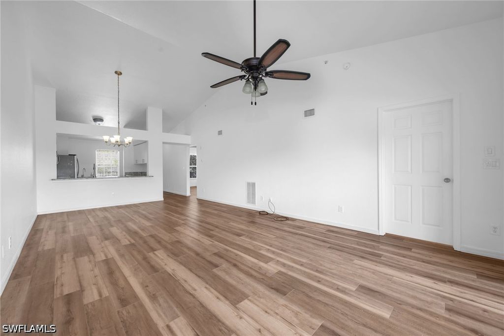 3250 Cypress Glen Way 423, Naples