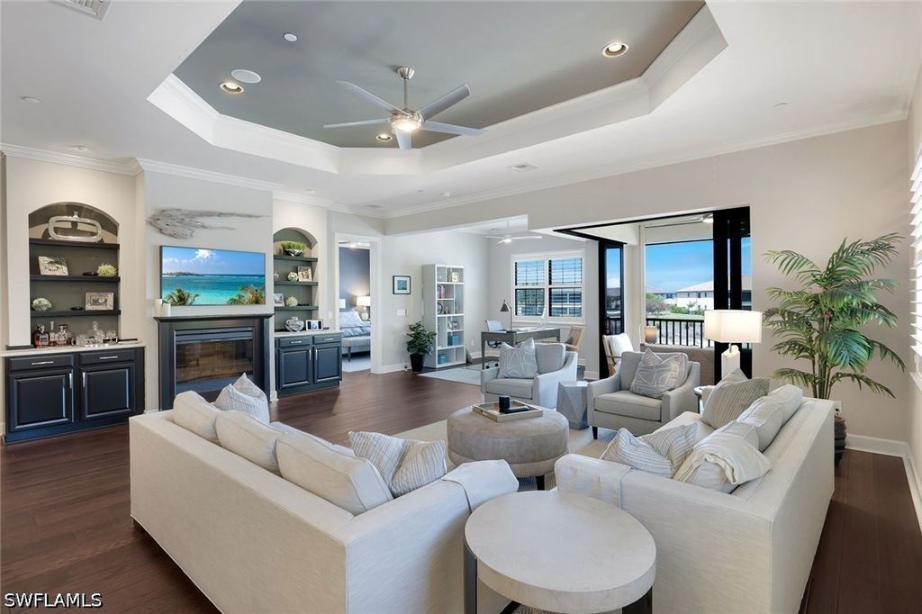 9684 Montelanico Loop 204, Naples