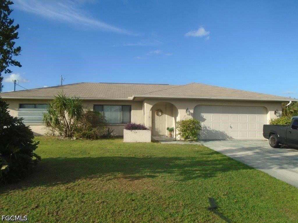 129 Sw Trafalgar Pkwy, Cape Coral