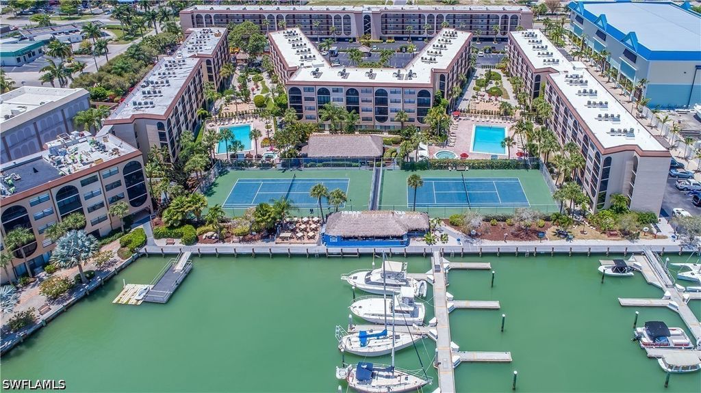 995 Anglers Cv N402, MARCO ISLAND