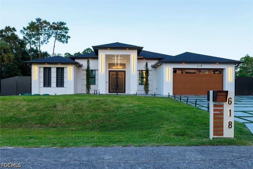 618 North Ave, Lehigh Acres