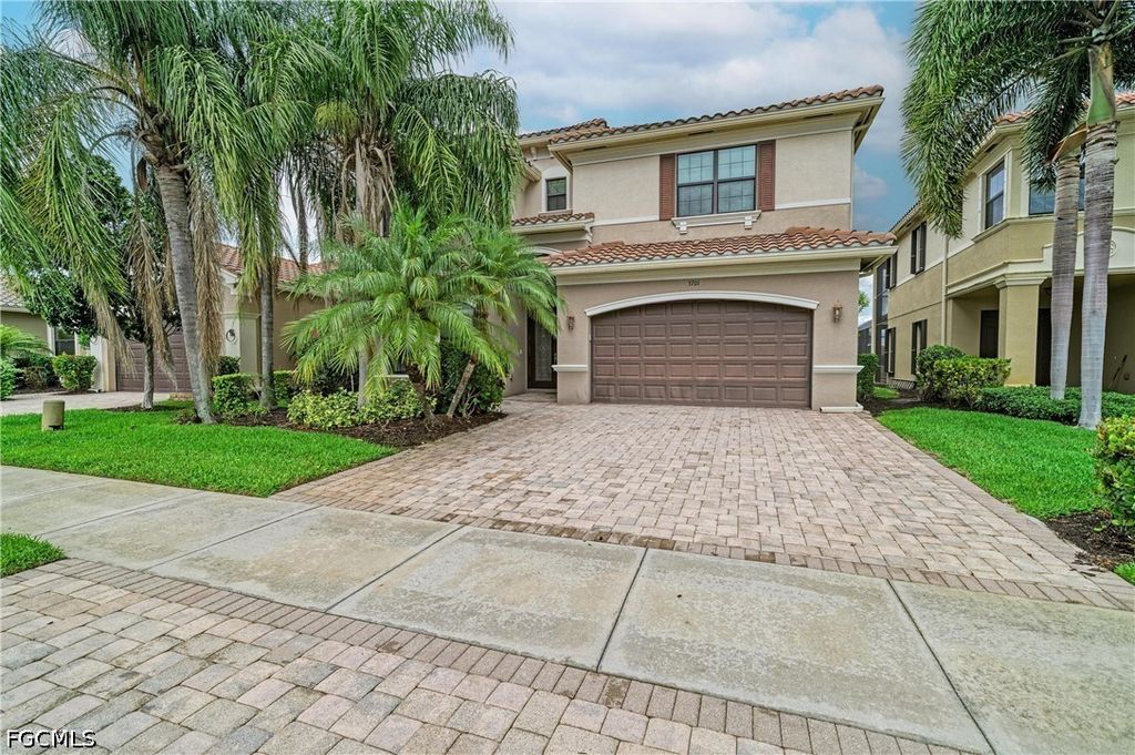 3701 Pleasant Springs Dr, Naples