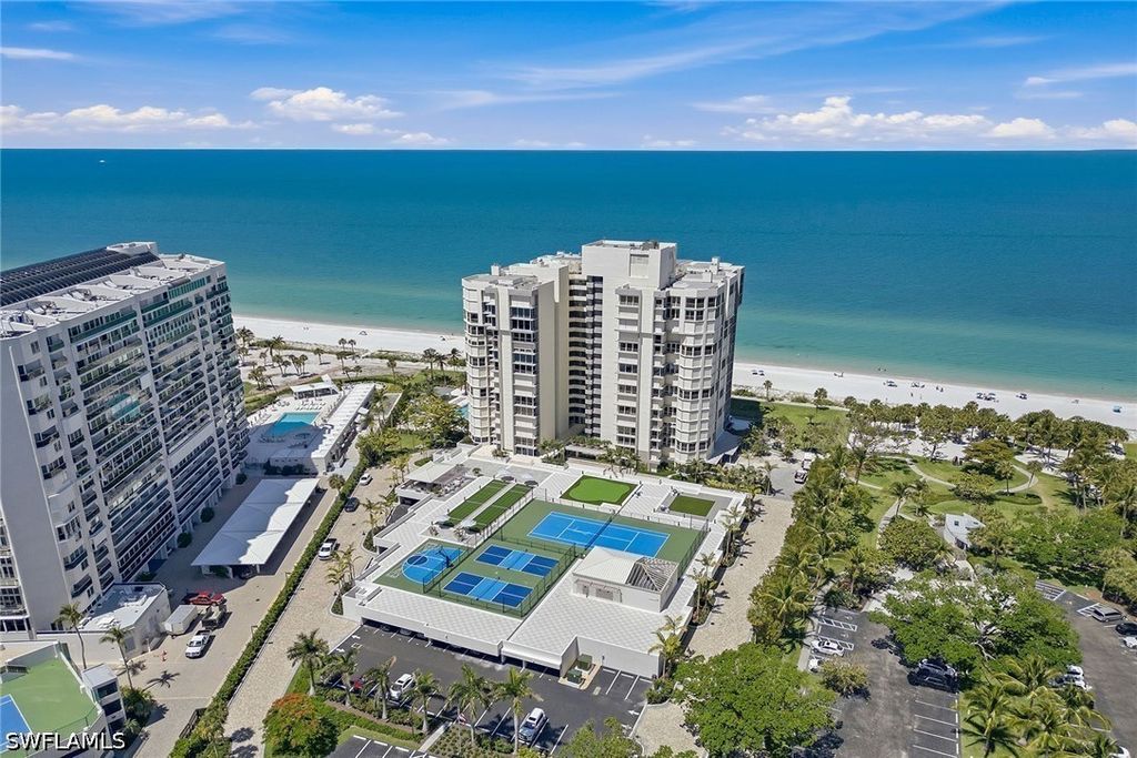 4051 Gulf Shore Blvd N 300, Naples