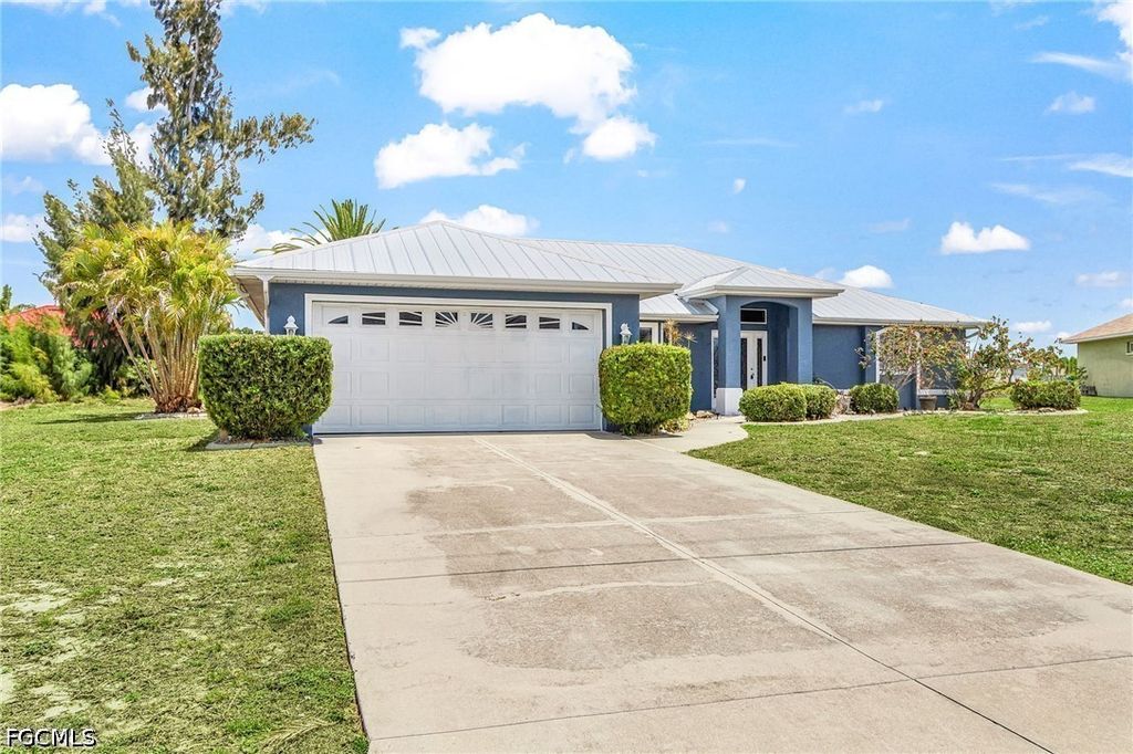 1137 Sw 37th St, Cape Coral