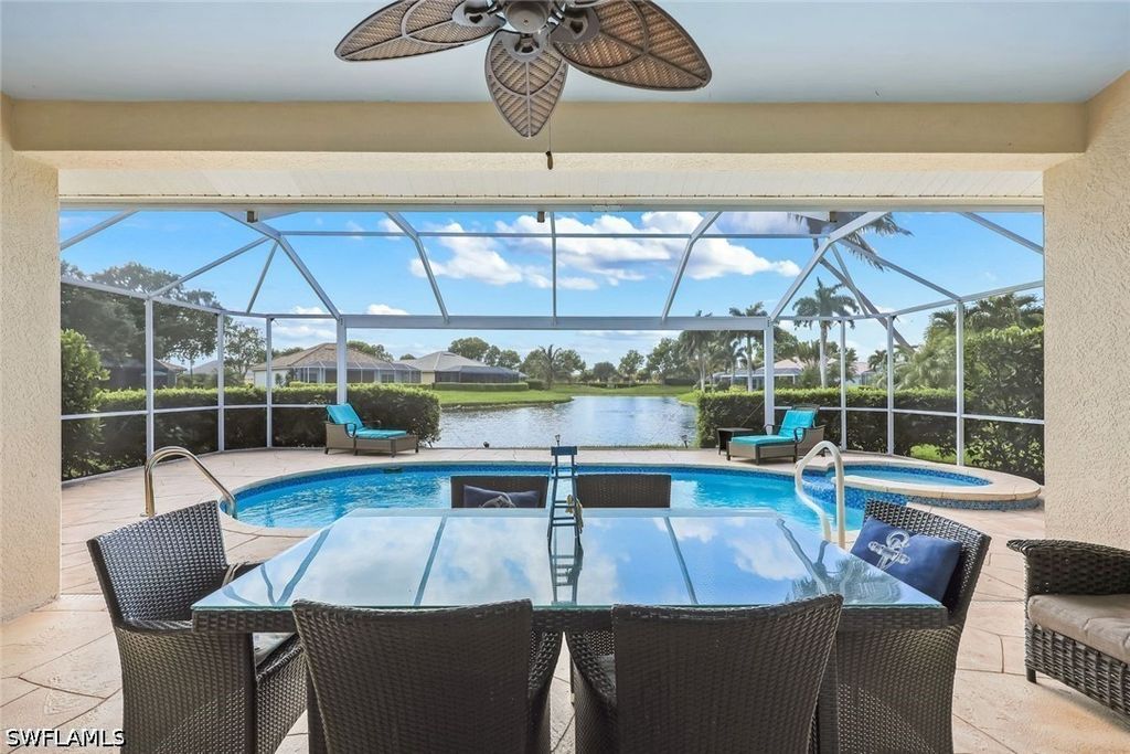 7107 Falcons Glen Blvd, Naples